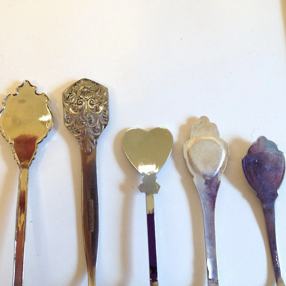 Vintage Lot of 8 Collectible Souvenir Spoons Countries Cities Canada Jamaca ++